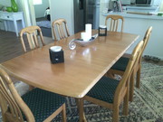 6 seated dinnig table $450
