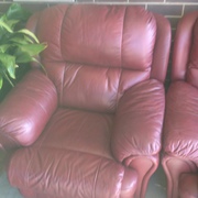 leather recliners and matching 2 seater sofa recliner
